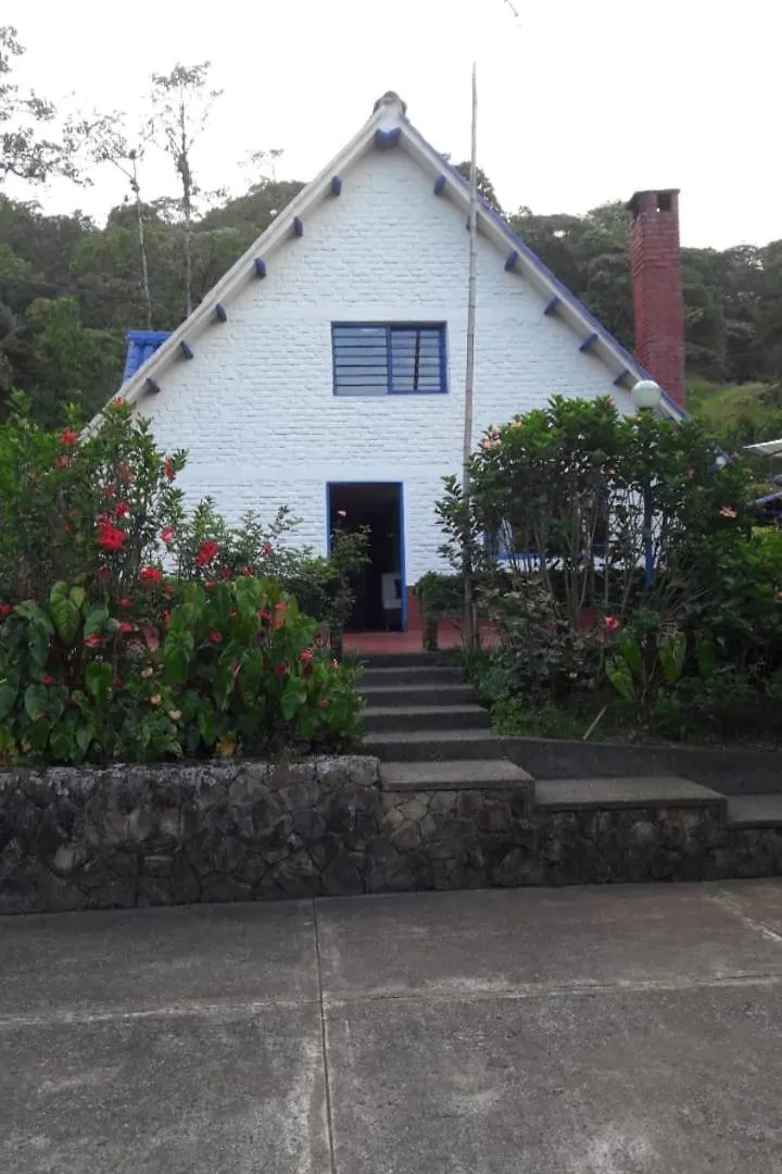 卡利 Cabana Km 18酒店 0*,  哥伦比亚